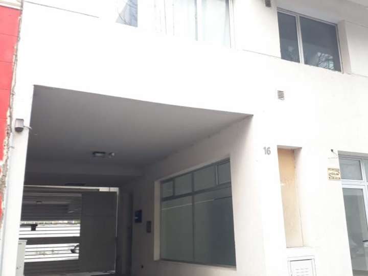 Cochera en alquiler en Roca, 16, Buenos Aires