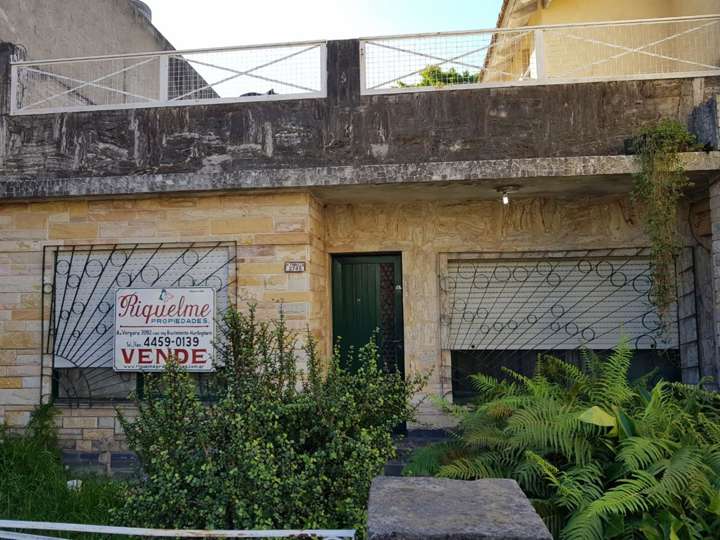 Casa en venta en Padre Torello, Hurlingham