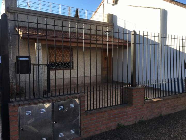 Edificio en venta en Alfonsina Storni, Buenos Aires