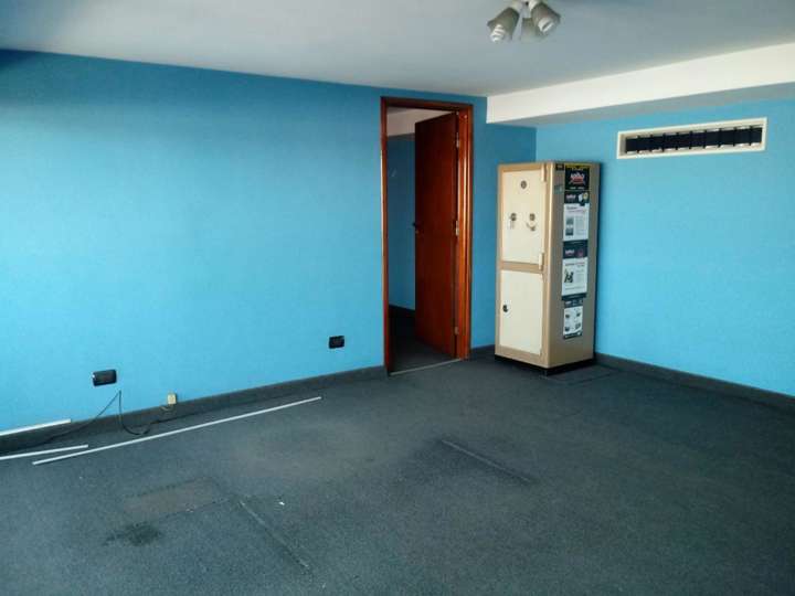 Comercial / Tienda en venta en Avenida Eva Perón, 1386, Buenos Aires