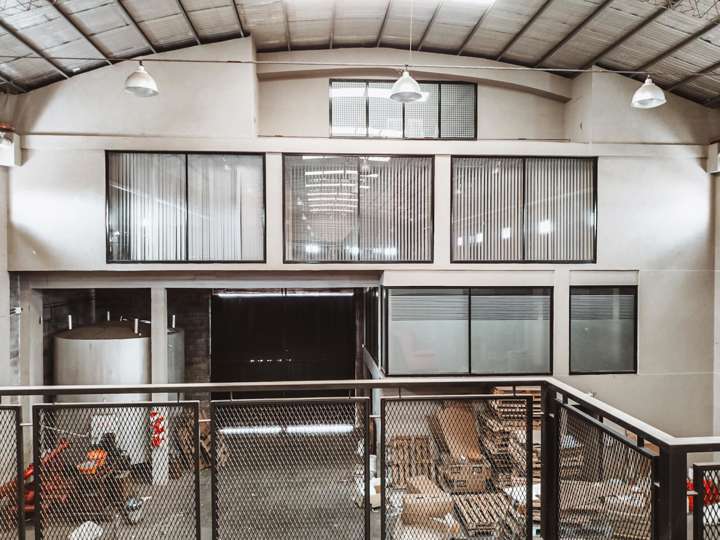 Comercial / Tienda en venta en Avenida Presidente Arturo Umberto Illia, Bella Vista