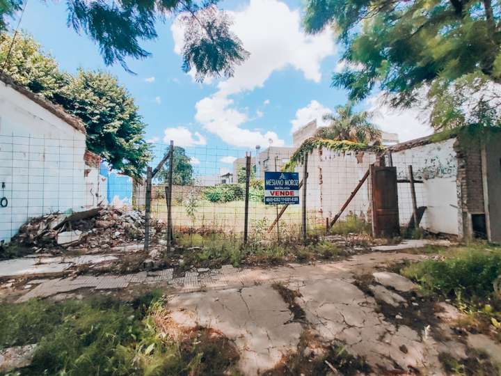 Terreno en venta en Albeniz, Hurlingham