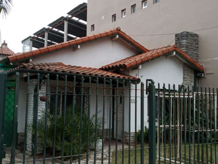 Casa en venta en Tomás Nother, 230, Adrogué
