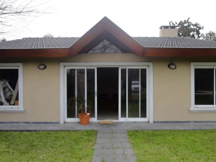 Casa en venta en Avenida Intendente Luis Emilio Tulissi, Francisco Álvarez