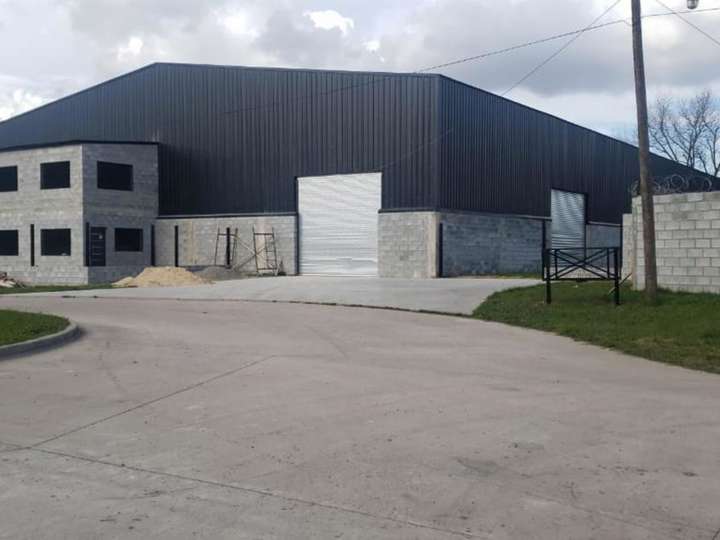 Comercial / Tienda en alquiler en Sófocles, 3612, La Reja