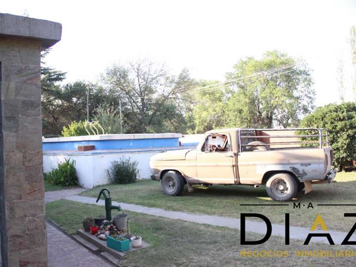 Casa adosada en venta en Departamento Capital, La Pampa