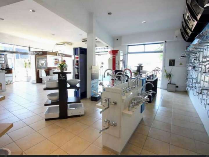 Comercial / Tienda en venta en Avenida Mariano Castex, El Jagüel