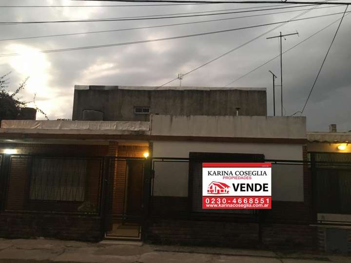Casa en venta en José A. Casacuberta, Buenos Aires