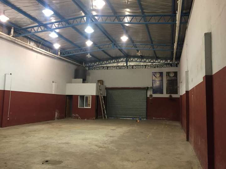 Comercial / Tienda en alquiler en Avenida Gaspar Campos, Bella Vista
