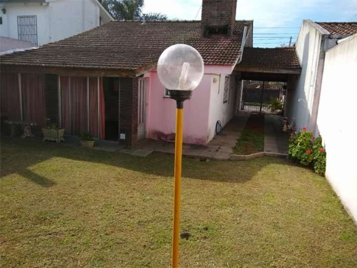Casa en venta en 3 de Febrero, Ciudad Autónoma de Buenos Aires
