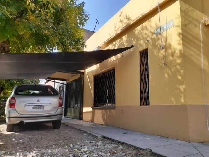 Casa en venta en Estrada, Victoria