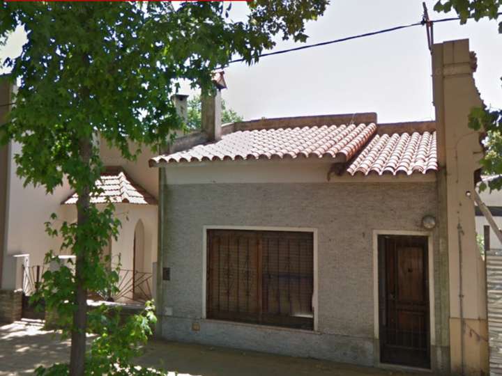 Casa en venta en Liliedal, 99, Buenos Aires