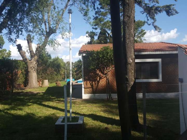 Casa adosada en venta en Calle 572, Chivilcoy