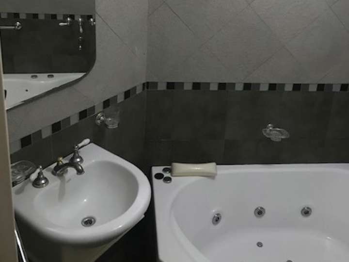 Casa en venta en Génova, Hurlingham