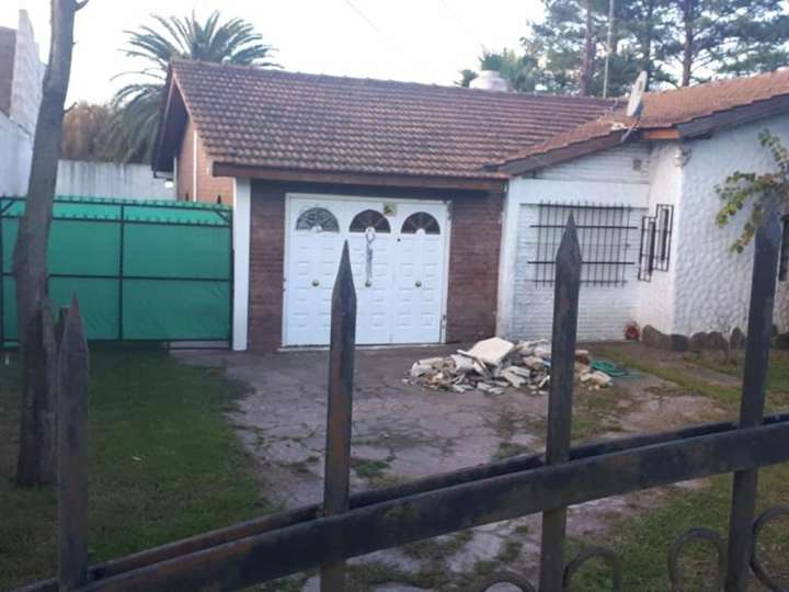 Casa en venta en Intendente Vicente Colobraro, Buenos Aires