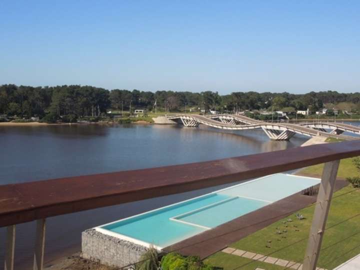 Apartamento en venta en Avenida Eduardo Víctor Haedo, El Tesoro