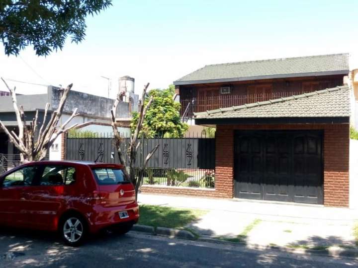 Casa en venta en José Equiza, Buenos Aires