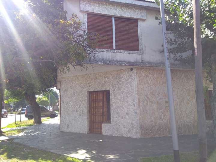 Casa en venta en San José de Flores, 6502, Villa Godoy Cruz