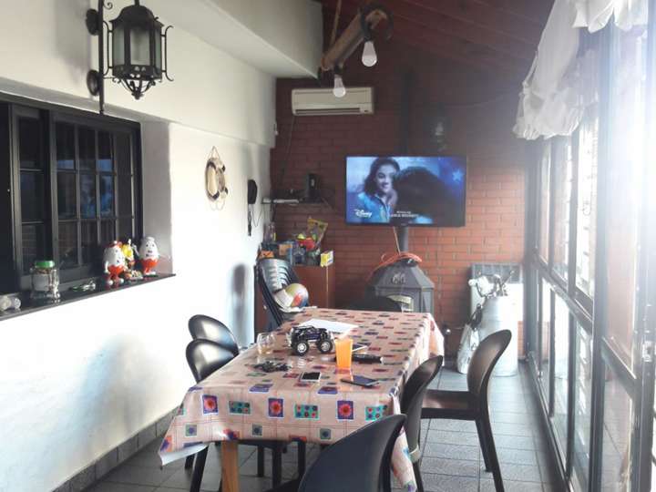 Casa en venta en Argentina, 5644, La Tablada