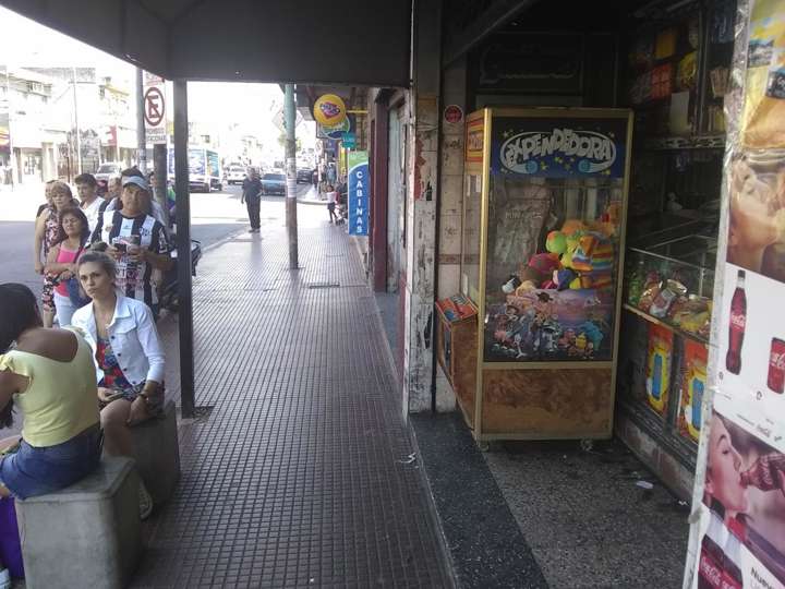 Comercial / Tienda en venta en Diagonal 190 - Brigadier General Juan Manuel de Rosas, 2500, José León Suárez