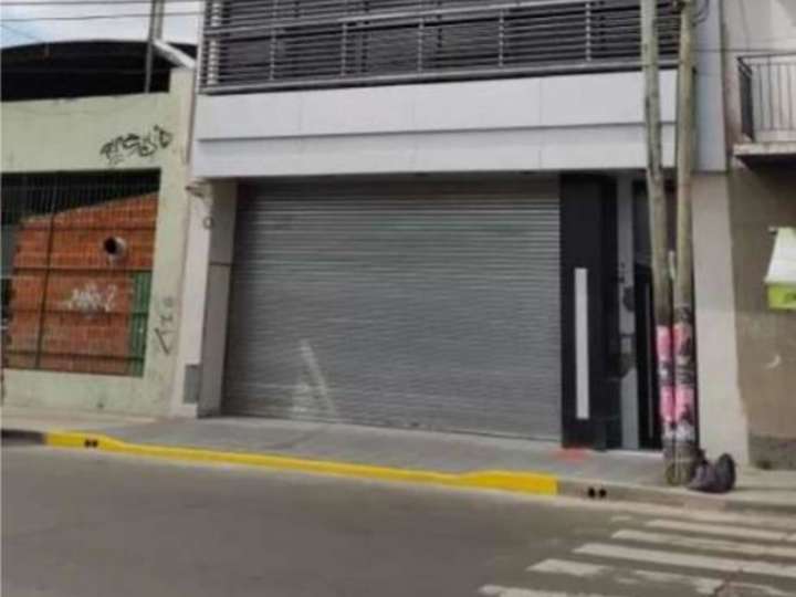 Comercial / Tienda en alquiler en Avenida Rivadavia, 14890, Buenos Aires