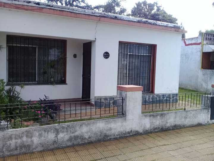 Casa en venta en 83 - Bartolomé Mitre, 6185, Villa Ballester