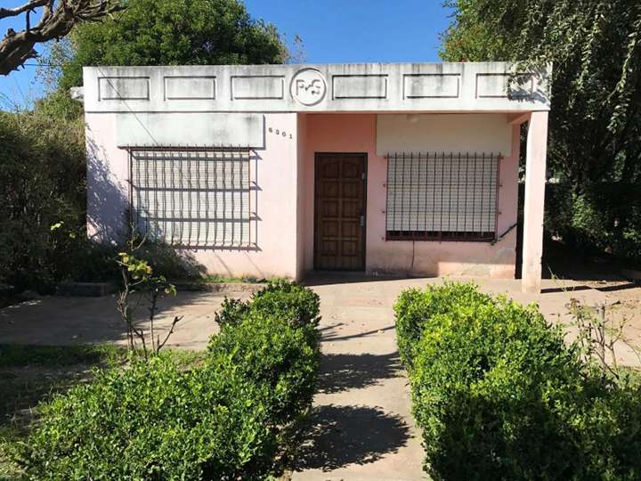 Casa en venta en Robert Schumann, Buenos Aires