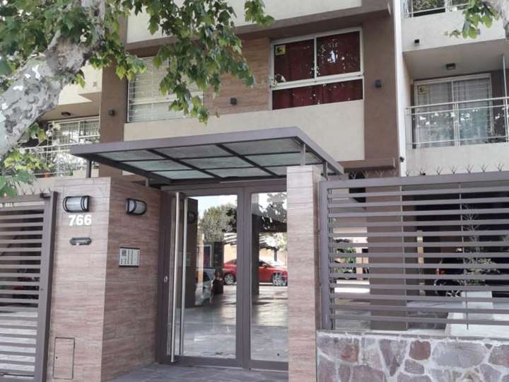 Departamento en venta en Doctor Ricardo Gutiérrez, 746, Villa Sarmiento