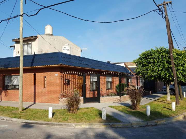 Casa en venta en Carabobo, 2050, Villa Luzuriaga