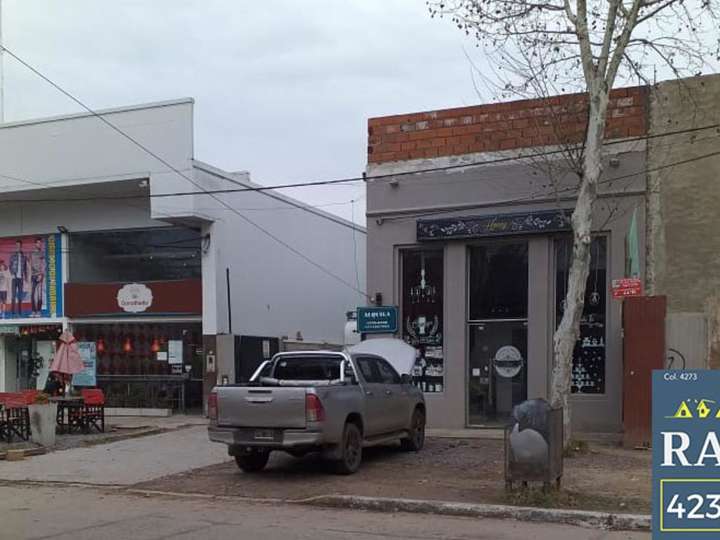 Comercial / Tienda en alquiler en Intendente Ferrere, 93, San Vicente