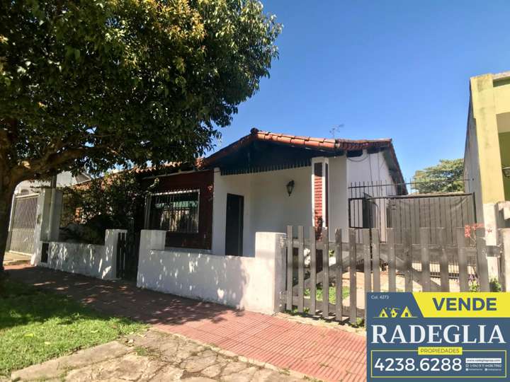 Casa en venta en Francisco Ducasse, Burzaco