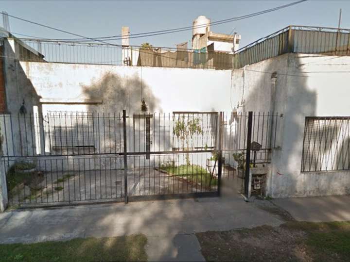 Casa en venta en Diagonal 188 - Calle D, 4001, José León Suárez