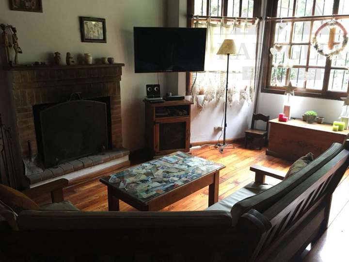 Casa en venta en Bartolomé Mitre, 53, Burzaco