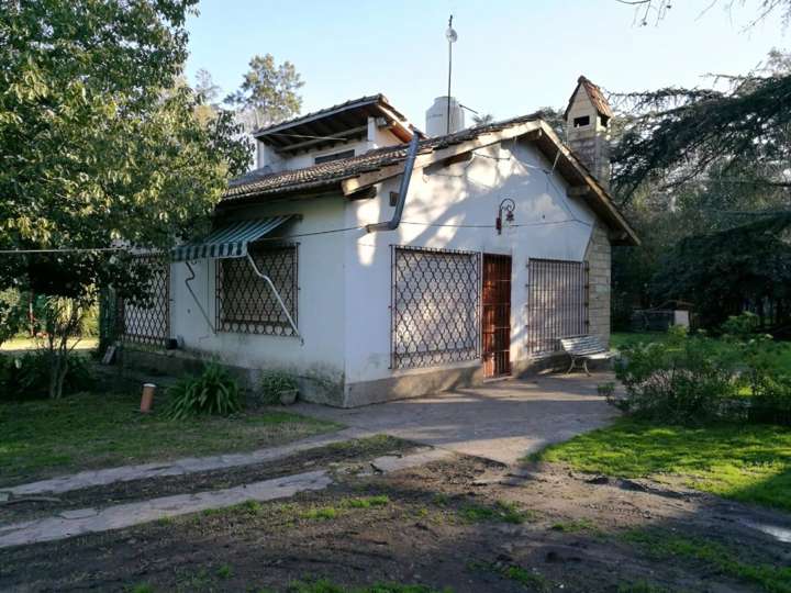 Casa adosada en venta en Jacobo Watt, Francisco Álvarez