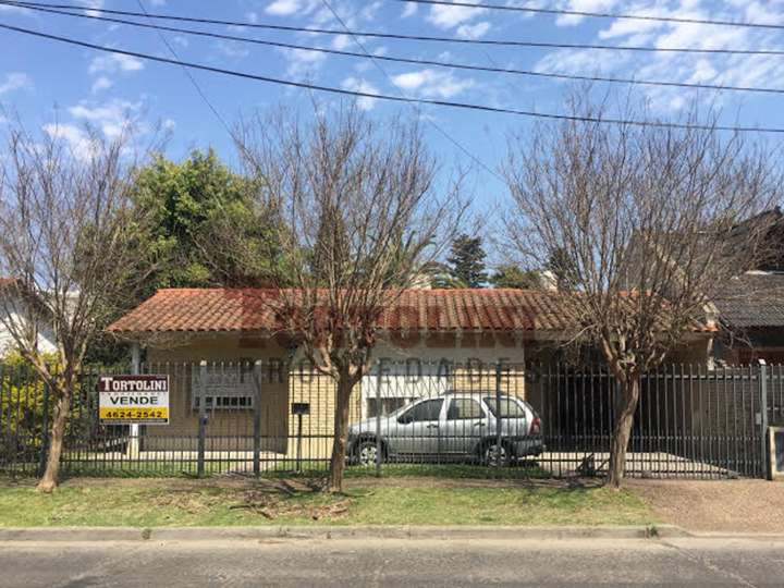 Casa en venta en Catalina Badaracco, 499, Buenos Aires