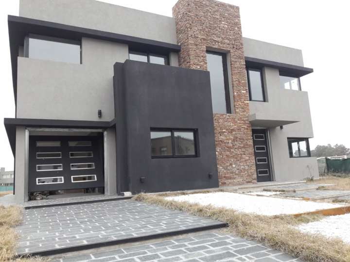 Casa en venta en Partido de Presidente Perón, Buenos Aires