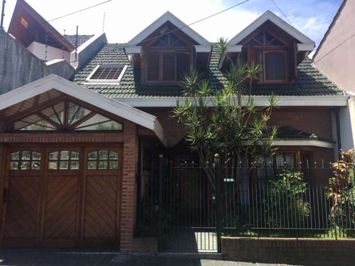 Casa en venta en Yapeyú, Buenos Aires