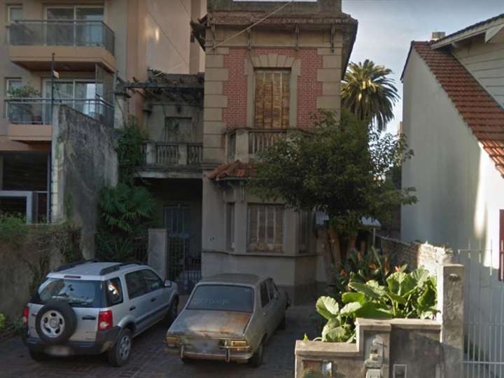 Casa en venta en Castro Barros, 58, Bernal