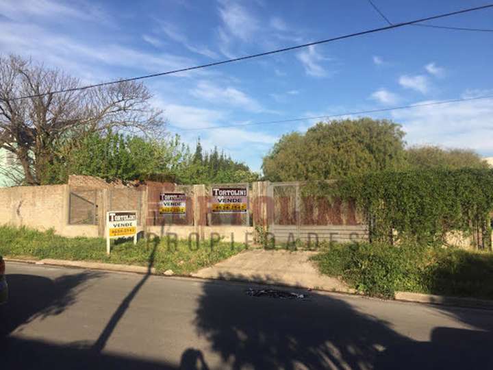 Terreno en venta en El Líbano, Buenos Aires