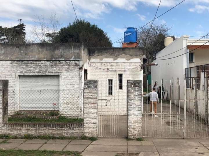 Casa en venta en Buenos Aires, 357, Salto
