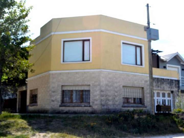 Casa en venta en Pasaje Mateo Mastronardi, 40, Tres Arroyos