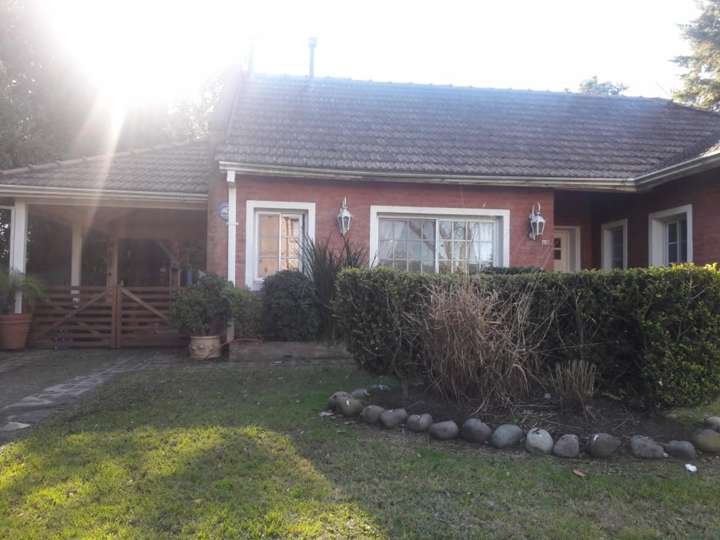 Casa en venta en Avenida Pedro Dreyer, Canning