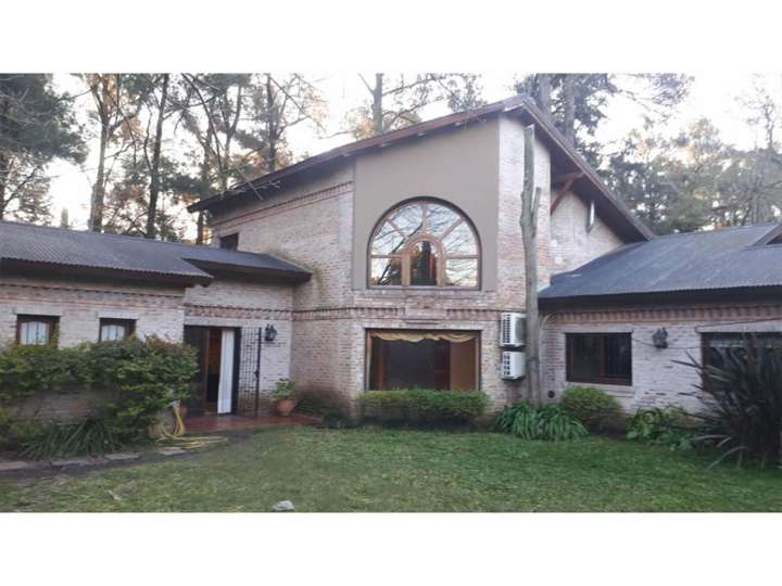 Casa en venta en Ombu, Buenos Aires