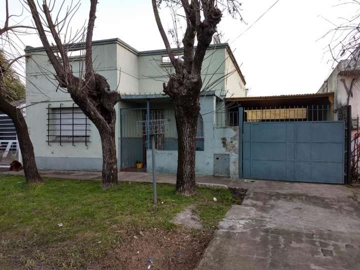Casa en venta en Tinogasta, 2623, Buenos Aires