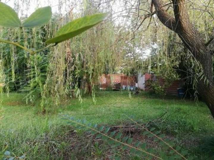 Terreno en venta en Mario Bonino, Buenos Aires