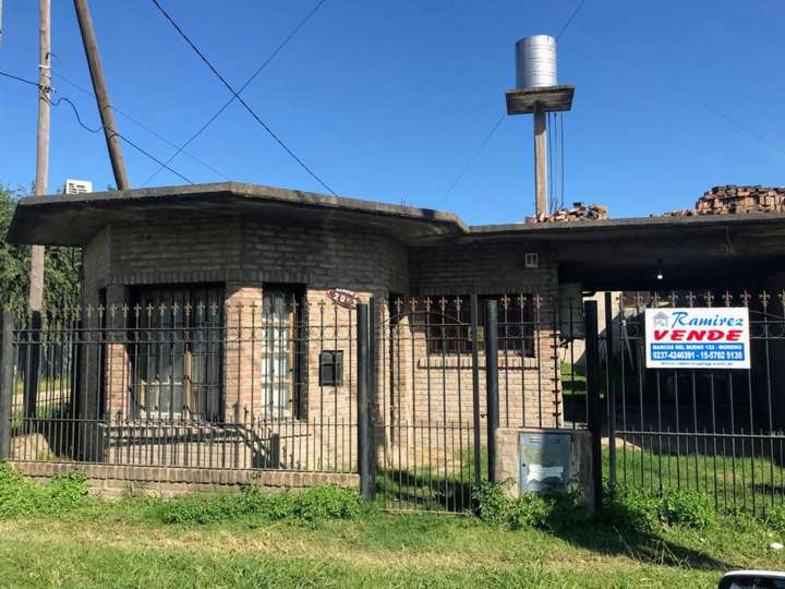 Casa en venta en Evaristo Carriego, La Reja