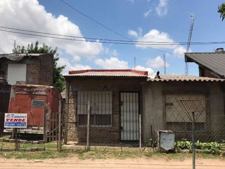 Casa en venta en Perú, Buenos Aires