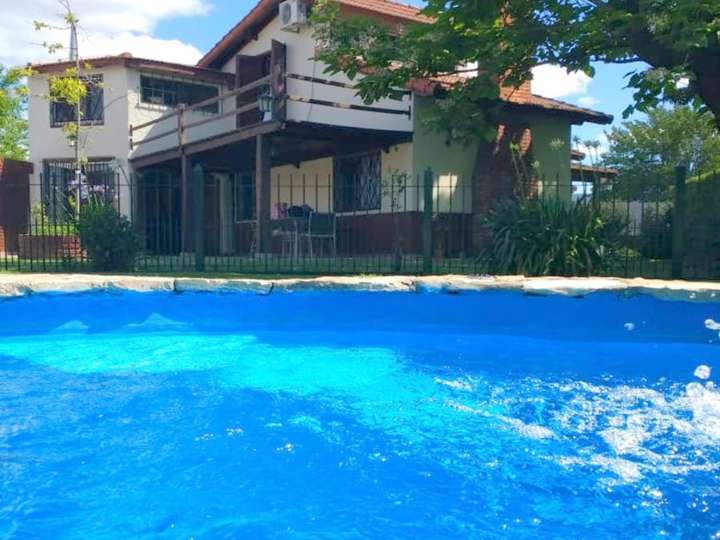 Casa adosada en venta en Avenida General San Martín Norte, Francisco Álvarez