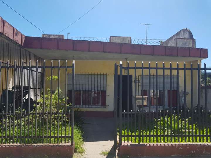 Casa en venta en Guido y Spano, Bella Vista