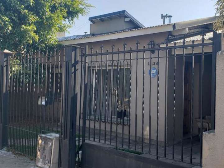 Casa en venta en Defilippi, 2246, Buenos Aires